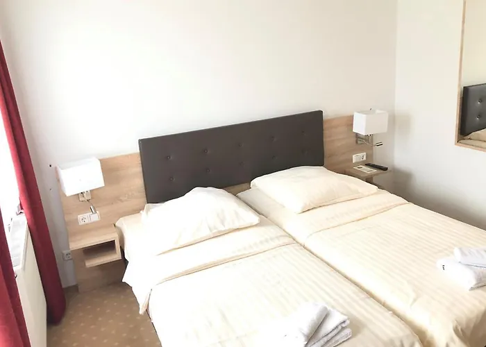 Szálloda & Restaurant Miranda Siek